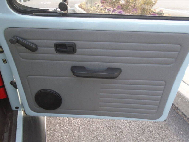 2004 Volkswagen Beetle