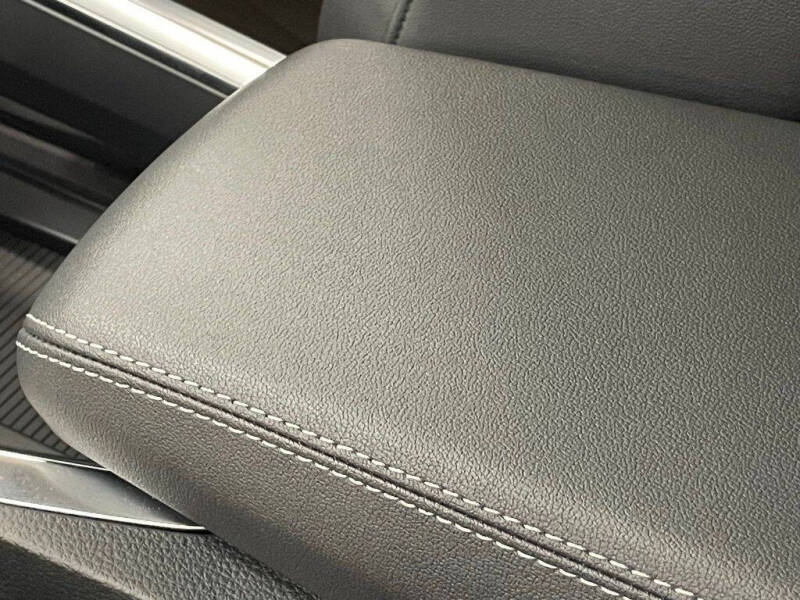 2021 Audi e-tron quattro Premium