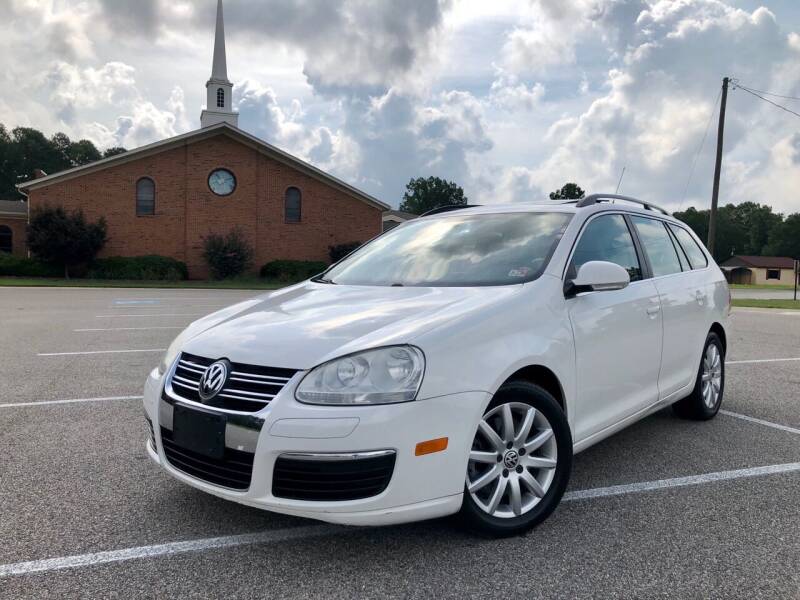 2009 Volkswagen Jetta for sale at Xclusive Auto Sales in Colonial Heights VA
