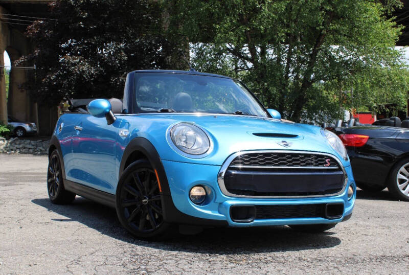 2017 MINI Cooper