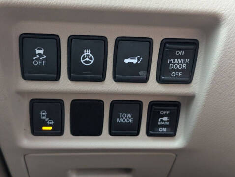 2017 Nissan Pathfinder SL