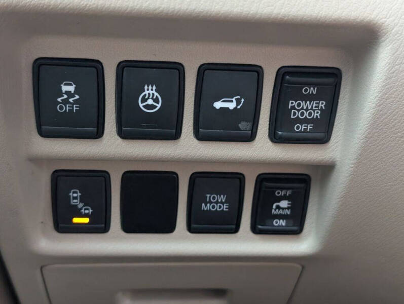 2017 Nissan Pathfinder SL