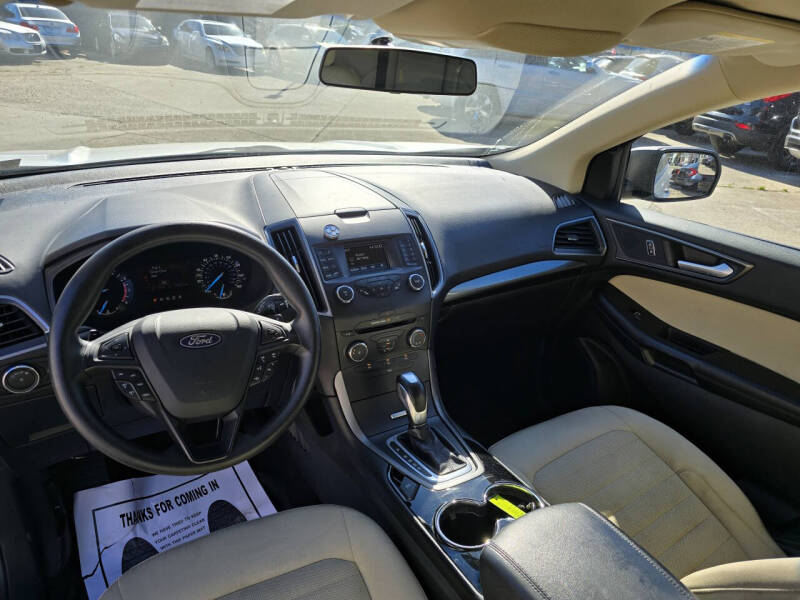 2018 Ford Edge SE