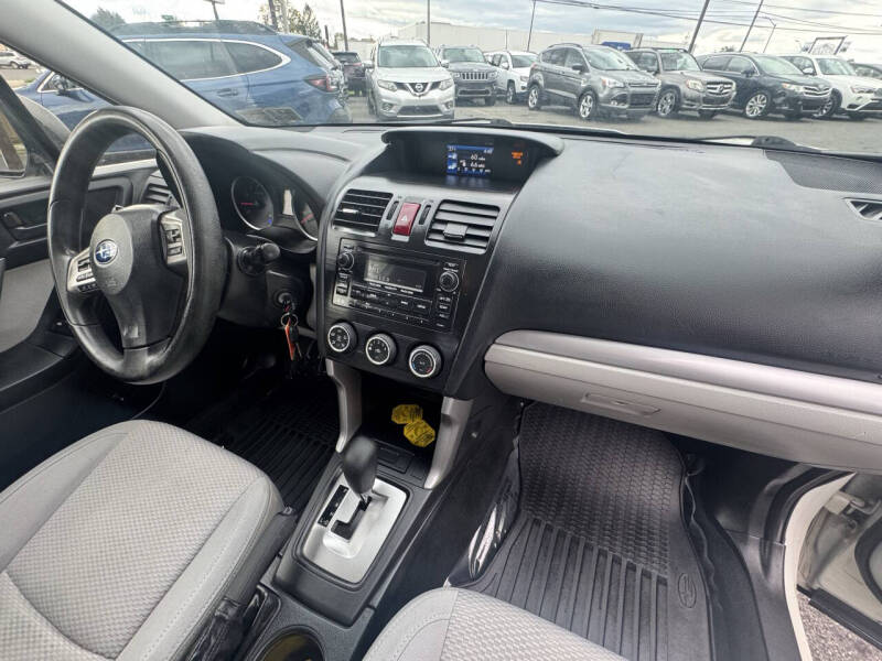 2015 Subaru Forester 2.5i