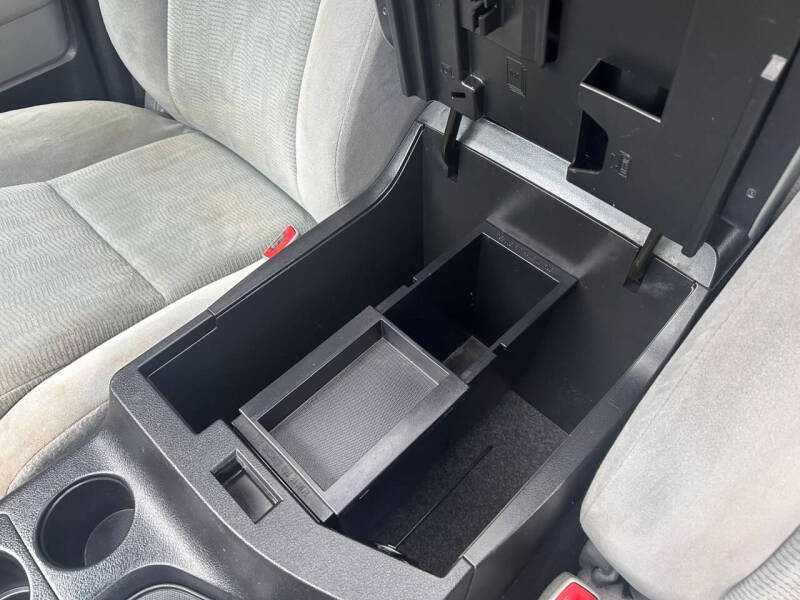 2015 Toyota Sequoia SR5