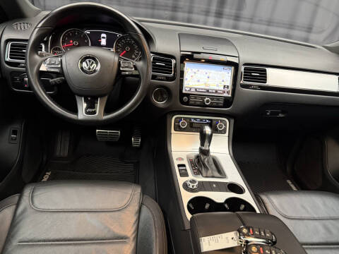 2014 Volkswagen Touareg V6 R-Line