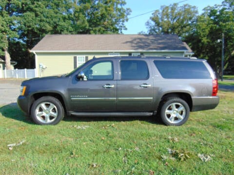 2011 Chevrolet Suburban for sale at CR Garland Auto Sales in Fredericksburg VA