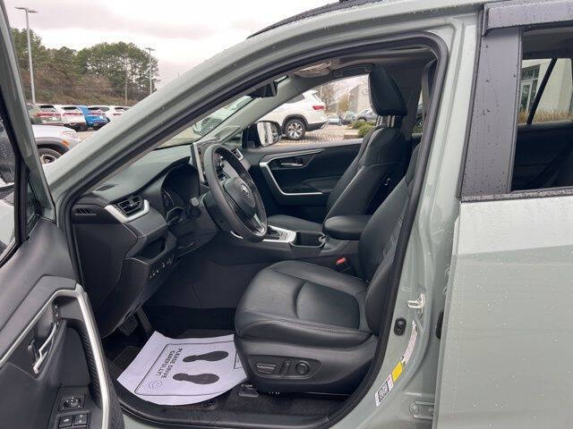 2022 Toyota RAV4 XLE Premium