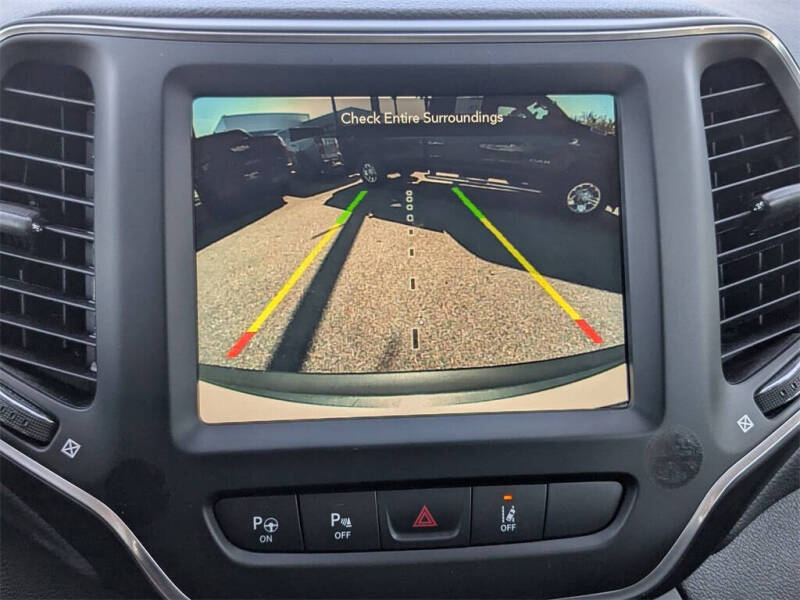 2023 Jeep Cherokee Altitude Lux