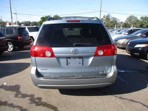 2006 Toyota Sienna LE 7 Passenger