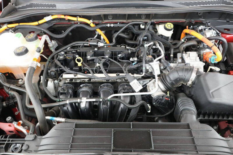 2022 Ford Escape Hybrid Titanium