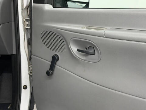 2003 Ford E-Series E-350 SD XL