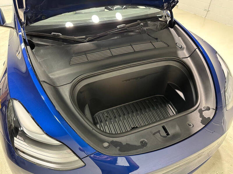 2024 Tesla Model Y Long Range