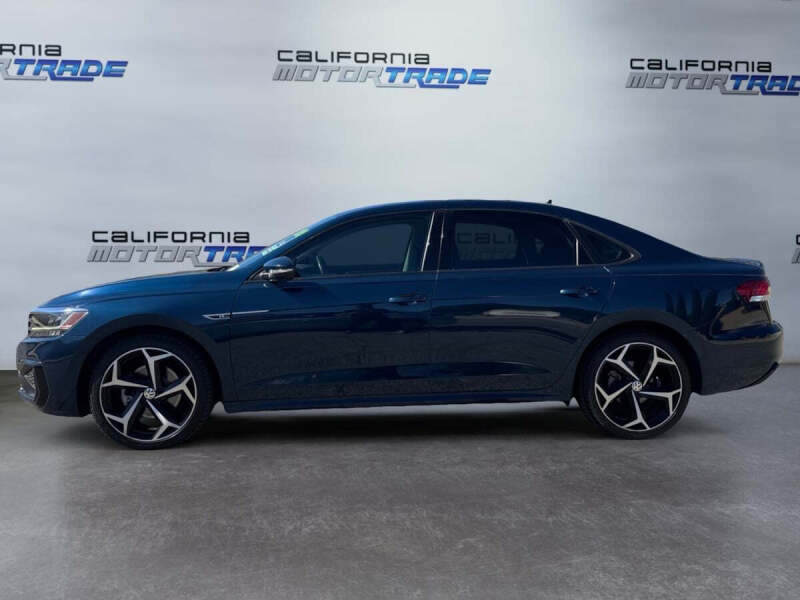 2020 Volkswagen Passat R-Line