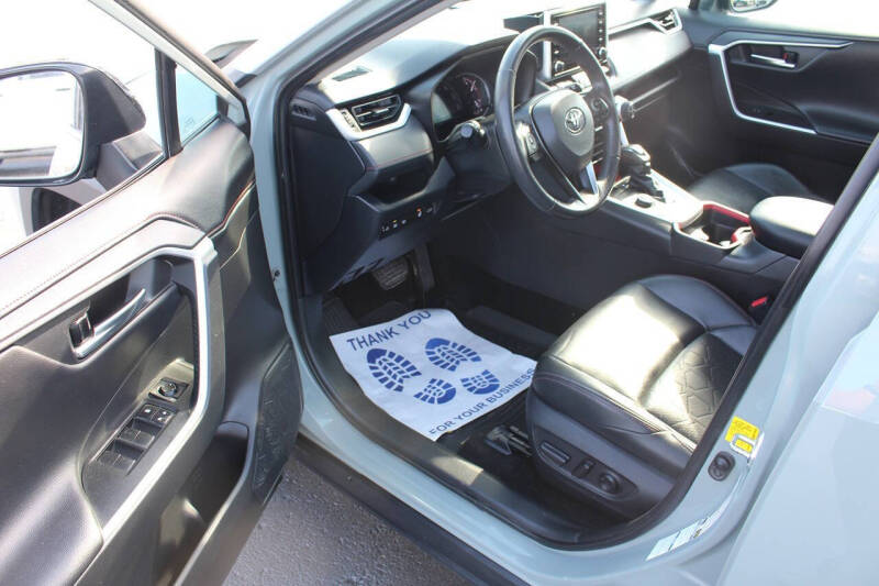 2020 Toyota RAV4 Adventure