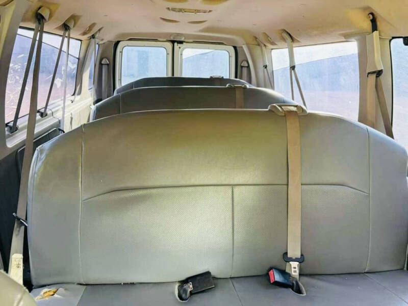 2014 Ford E-Series E-350 SD XL