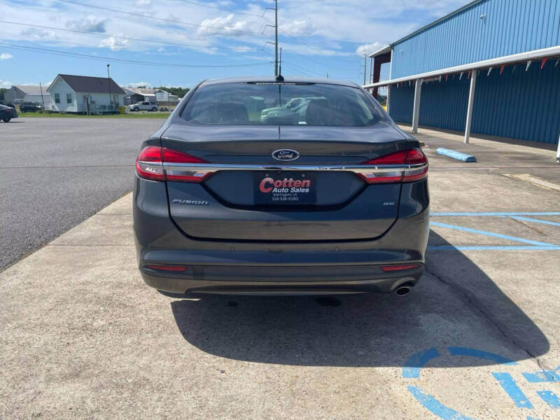 2017 Ford Fusion SE