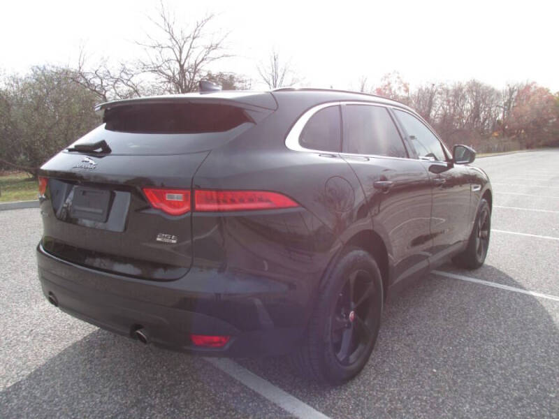 2019 Jaguar F-PACE 25t Premium