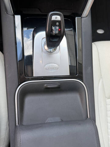 2020 Land Rover Discovery Sport P250 SE