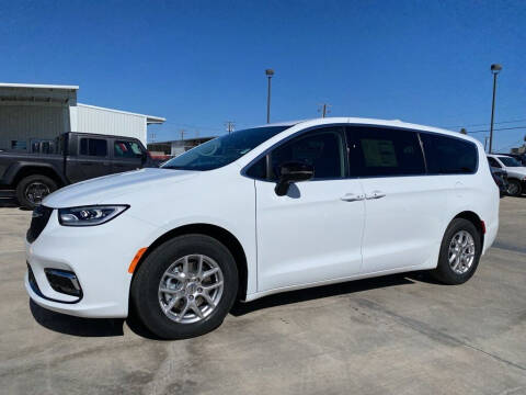 2024 Chrysler Pacifica for sale at Finn Auto Group - Auto House Tempe in Tempe AZ