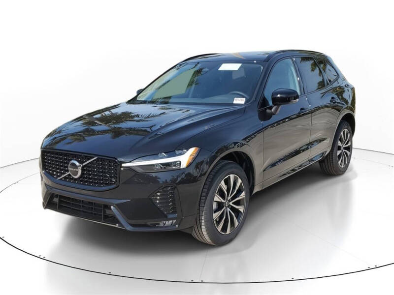 2025 Volvo XC60 B5 Core Dark Theme