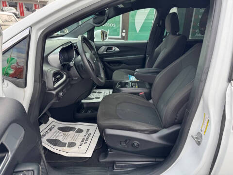 2022 Chrysler Pacifica Touring