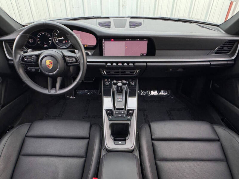 2021 Porsche 911 Carrera