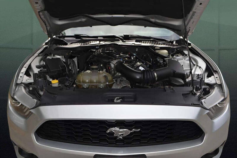 2015 Ford Mustang V6