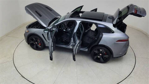 2022 Jaguar F-PACE SVR