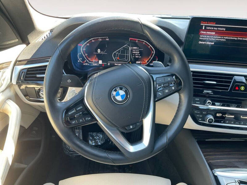 2022 BMW 5 Series 530i