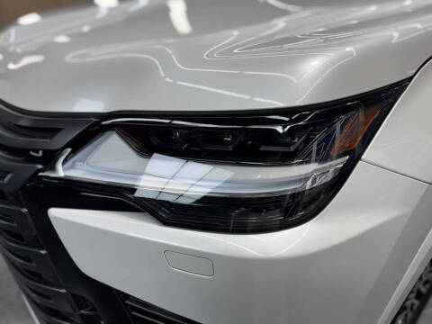 2024 Lexus LX 600 Luxury