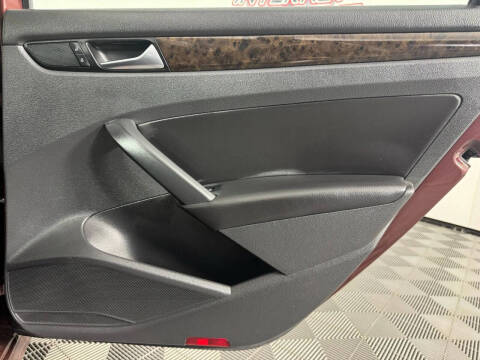 2014 Volkswagen Passat 2.0L TDI SEL Premium