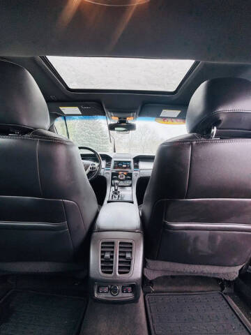 2018 Ford Taurus SHO