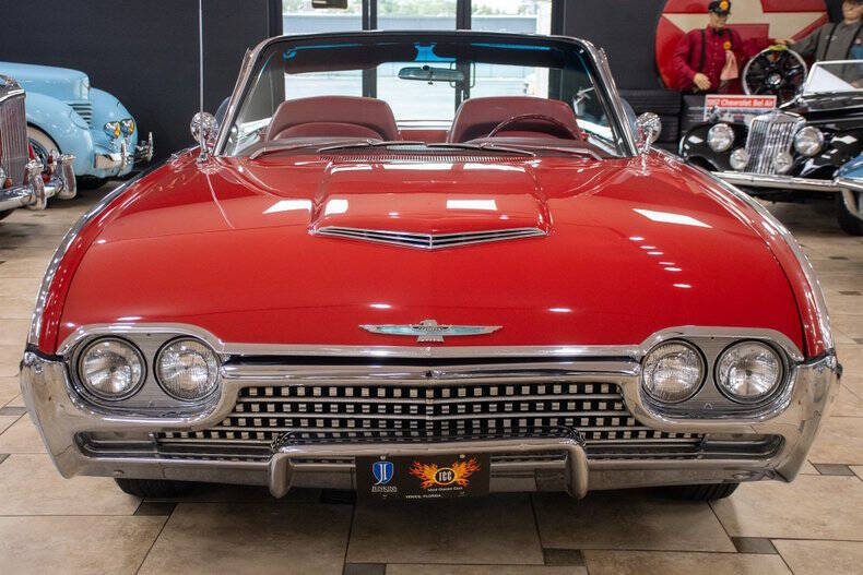 1962 Ford Thunderbird