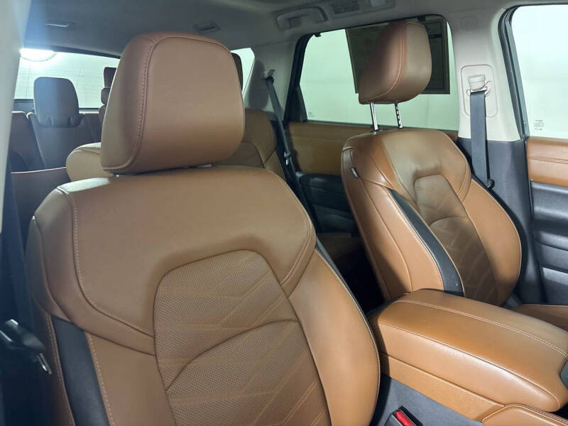 2024 Nissan Pathfinder Platinum