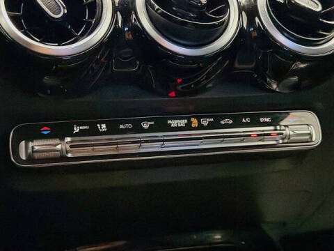 2022 Mercedes-Benz GLB GLB 250