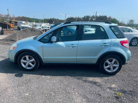 2009 Suzuki SX4 Crossover for sale at Upstate Auto Sales Inc. in Pittstown NY