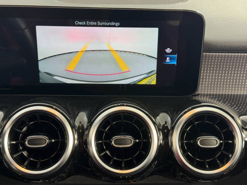 2022 Mercedes-Benz GLB GLB 250