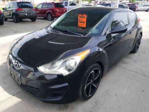 2015 Hyundai Veloster for sale at SpringField Select Autos in Springfield IL