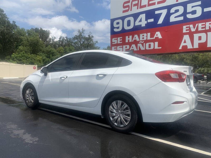 2017 Chevrolet Cruze LS Auto