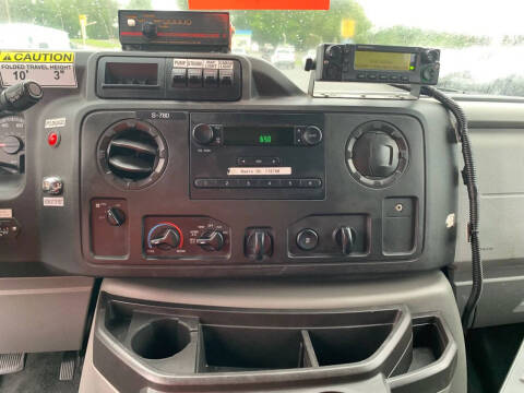2013 Ford E-Series E-350 SD