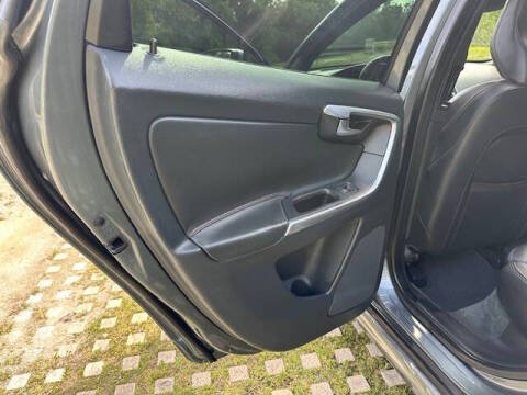 2016 Volvo XC60 T5 Drive-E Platinum