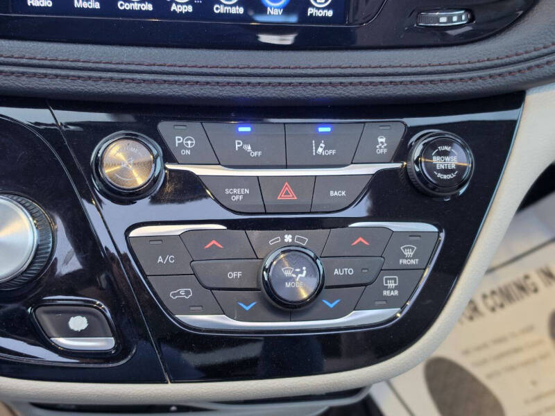 2017 Chrysler Pacifica Limited