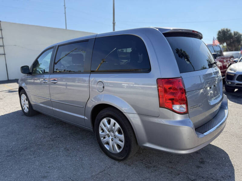 2015 Dodge Grand Caravan SE