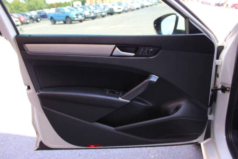 2021 Volkswagen Passat SE