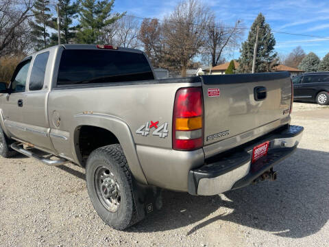 2000 GMC Sierra 2500 for sale at GREENFIELD AUTO SALES in Greenfield IA