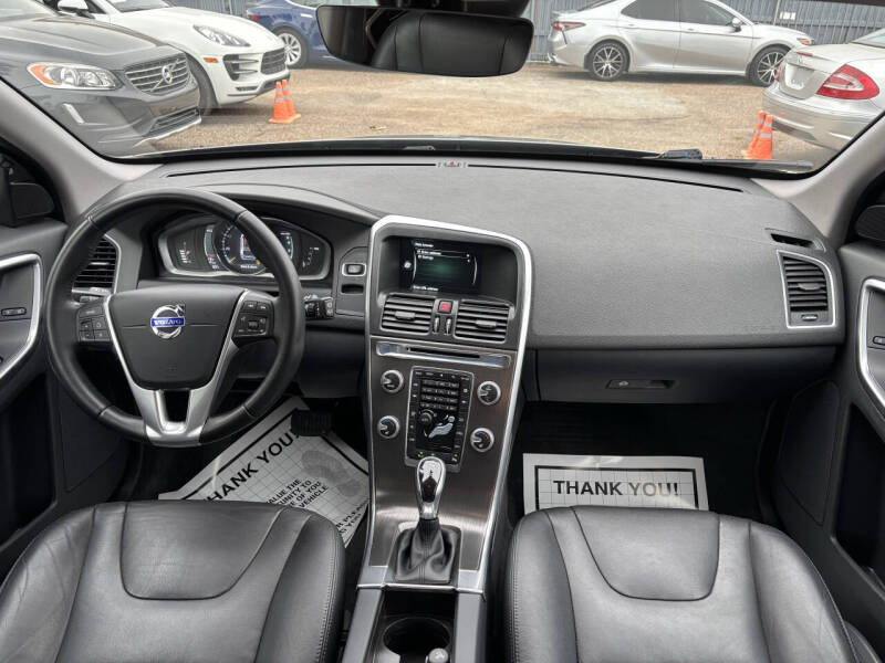 2016 Volvo XC60 T5 Drive-E Premier