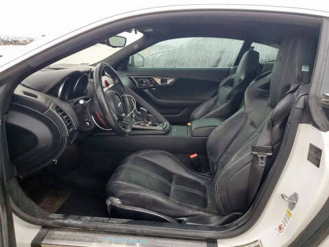 2017 Jaguar F-TYPE R