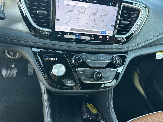 2026 Chrysler Pacifica Pinnacle