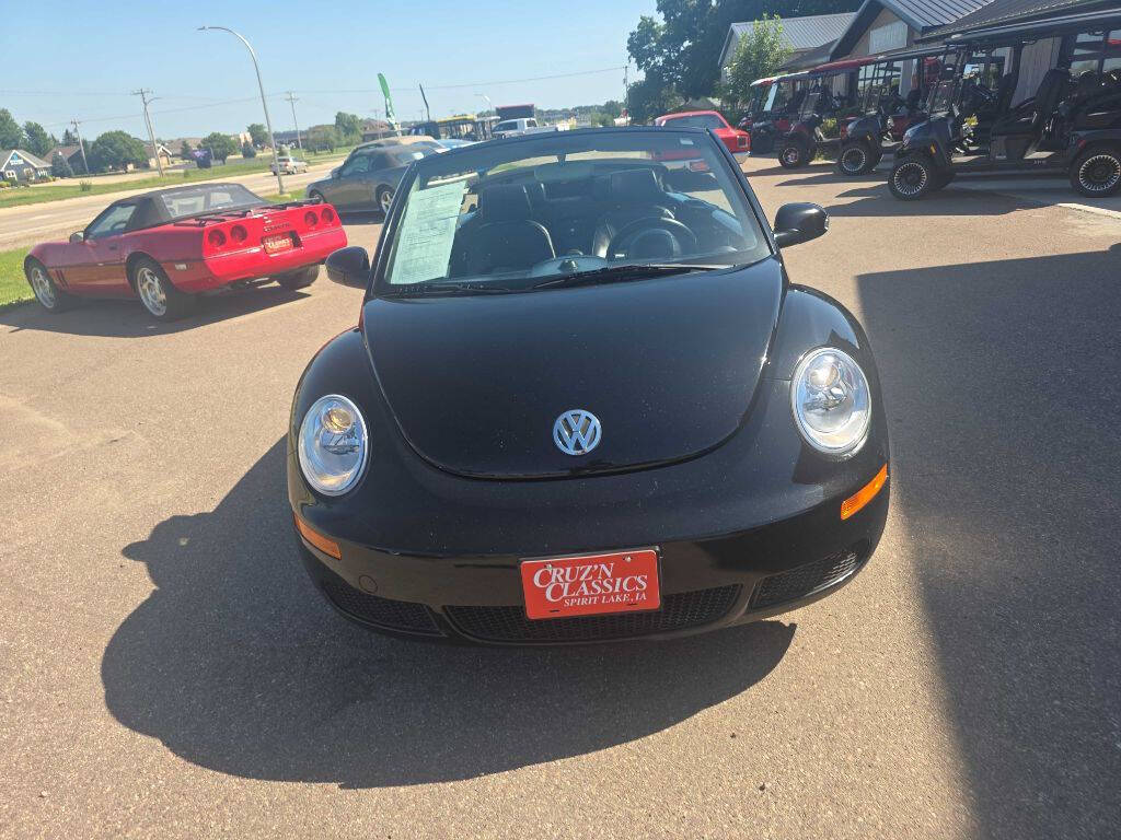 2008 Volkswagen New Beetle Convertible 26